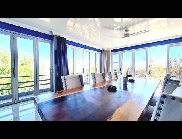 4 BEDROOM FREEHOLD FOR SALE IN SABLE HILLS